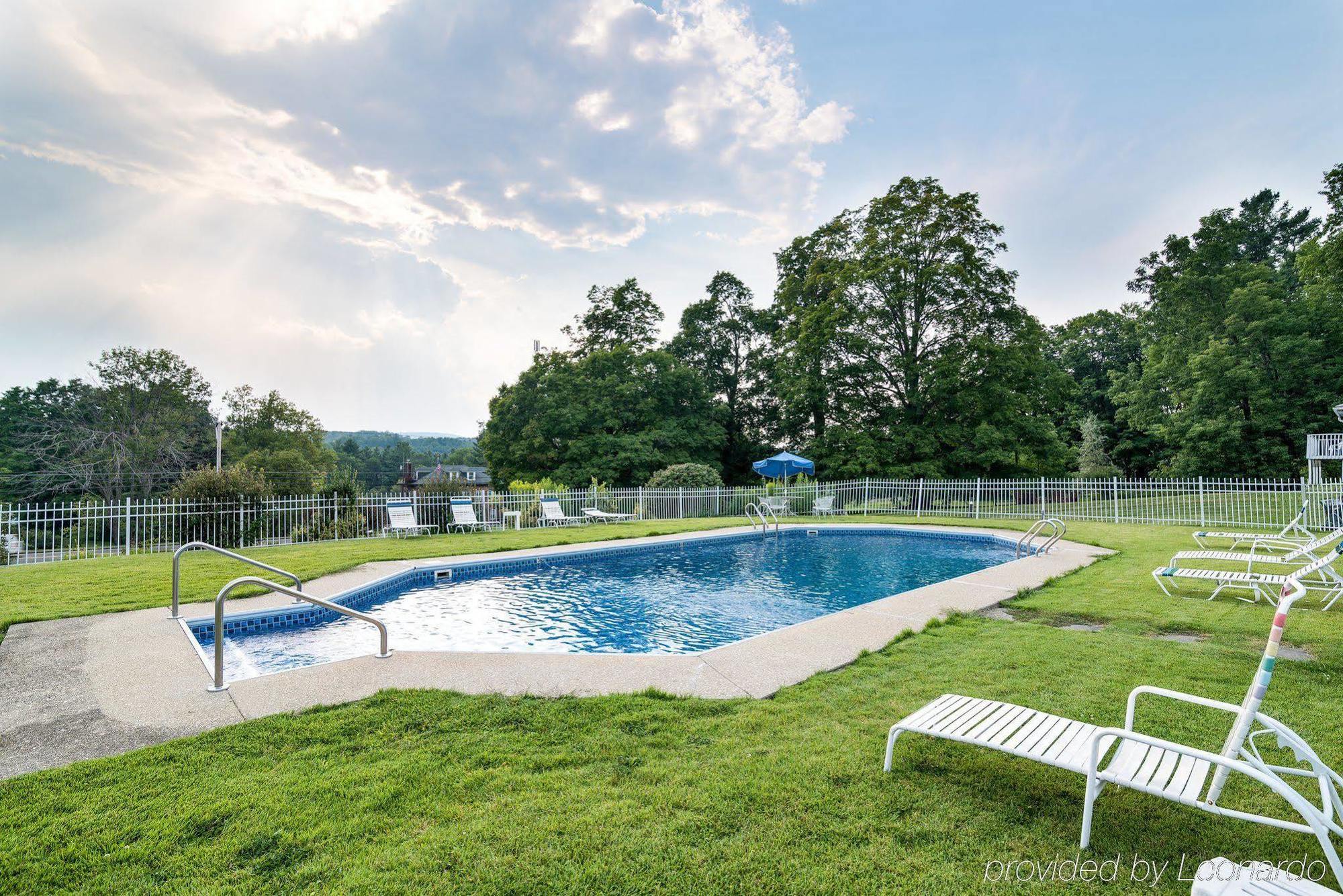 Rodeway Inn Lee Dış mekan fotoğraf